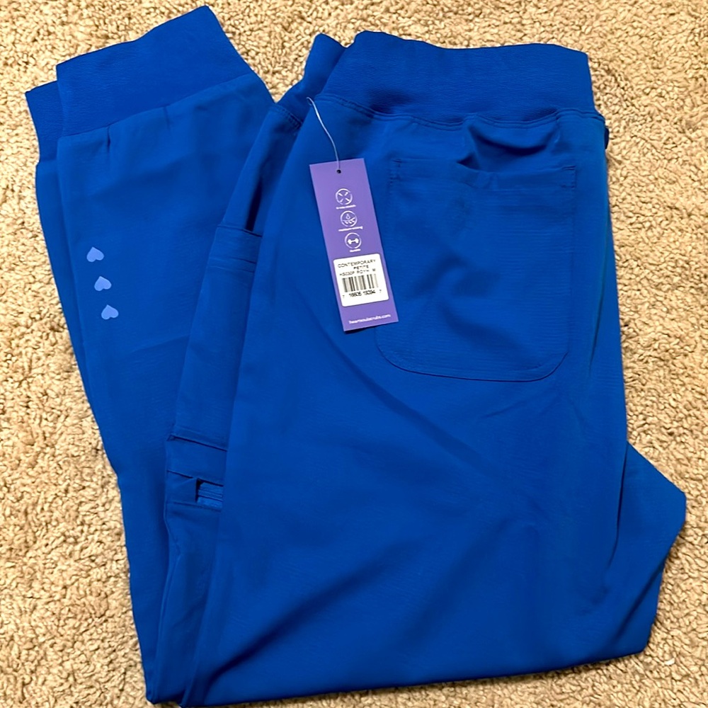NWT HeartSoul jogger scrub pant- medium petite